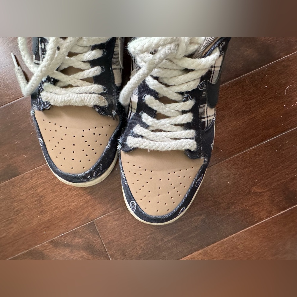 Rare Travis Scott Dunk Low SB - Picture 3 of 11